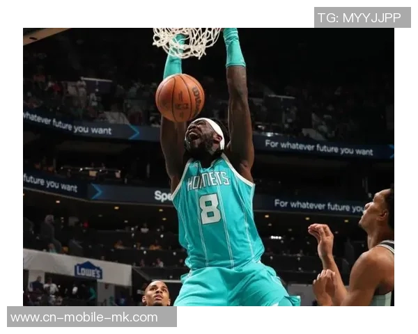 凯尔登出战17分钟高效表现6中4贡献11分5板正负值16助球队胜利