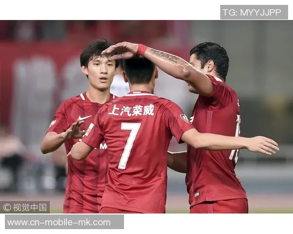 鲁媒报道依木兰与陈泽仕参加训练有望在本赛季中超首秀展现实力 鲁媒报道依木兰与陈泽仕参加训练有望在本赛季中超首秀展现实力