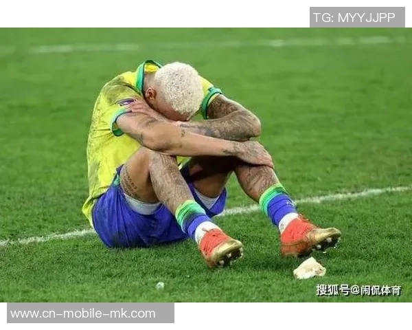 内马尔再遭重创左膝半月板受伤或将缺席余下赛季 内马尔再遭重创左膝半月板受伤或将缺席余下赛季