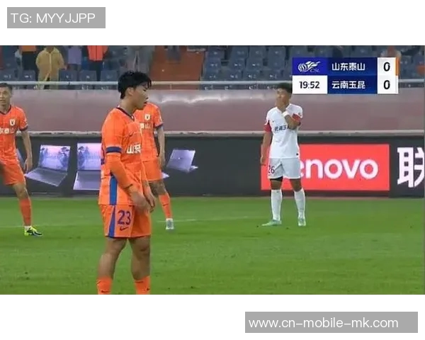 球迷怒斥谢文能表现糟糕呼吁其转型为网络红人